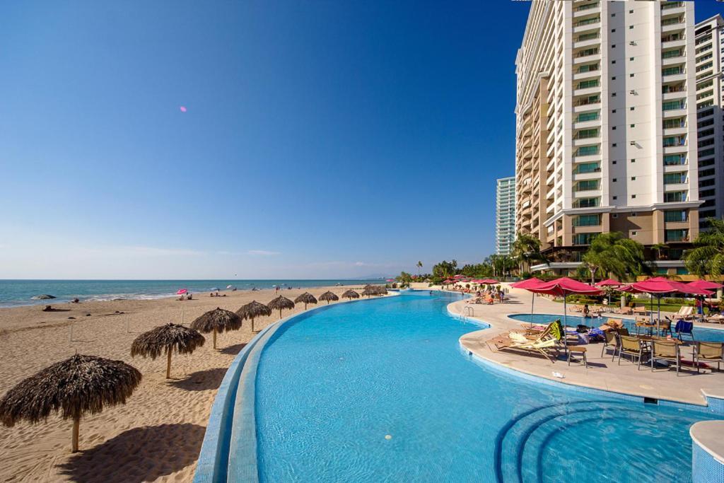 910-3000 Grand Venetian P.V. Apartment Puerto Vallarta Exterior photo